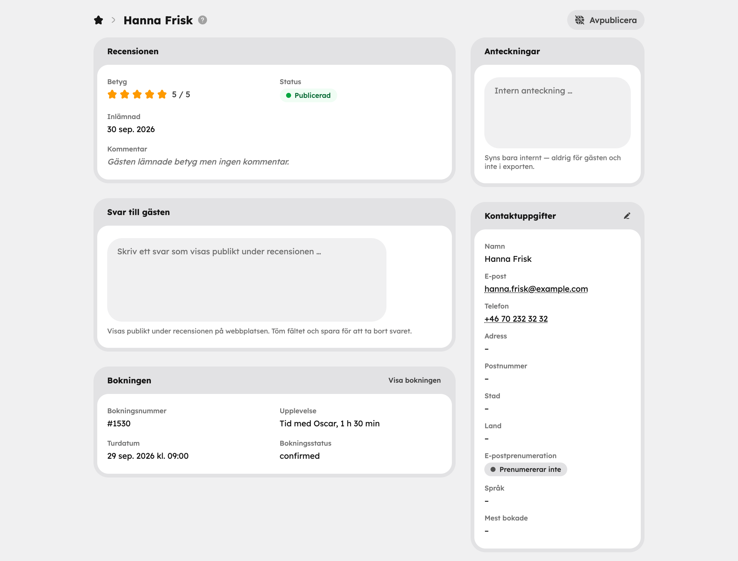 En recensions sida med betyg, svar till gästen, bokningen och gästen